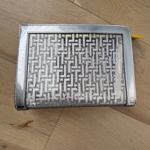 Trinny London The Chepstow Makeup Bag - Picture 1 of 7